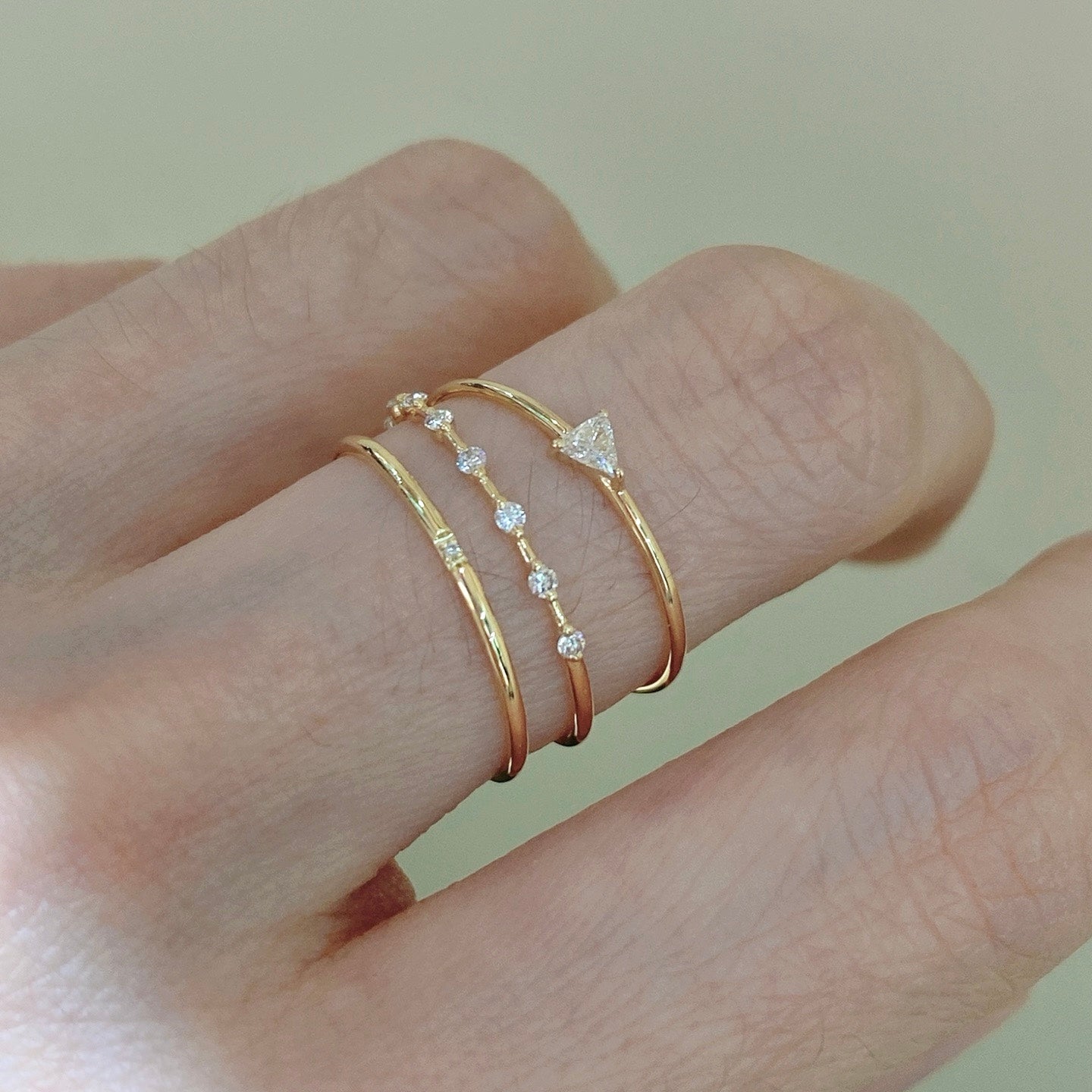 18K Gold Natural Diamonds Ring