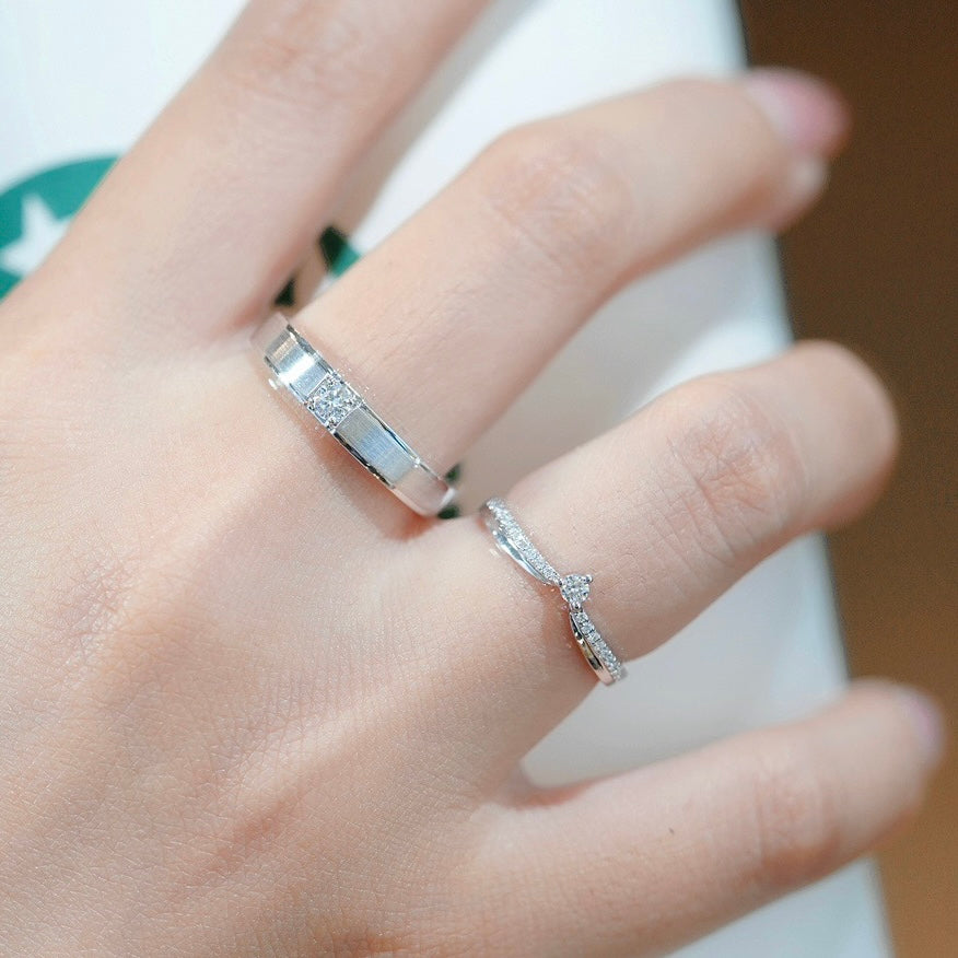 Solitaire/ V-Shaped Natural Diamond Couple Rings in 18K Gold