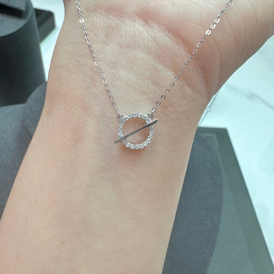 Circle-Shaped Natural Diamond Necklace in 18K Gold