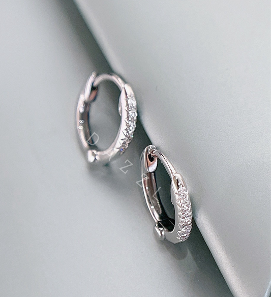 Mini Huggie Hoop Natural Diamond Earrings in 18K Gold