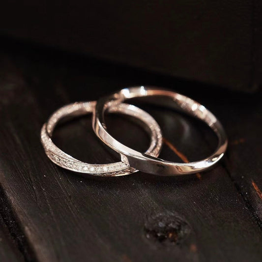 Möbius Natural Diamond Couple Rings in 18K Gold