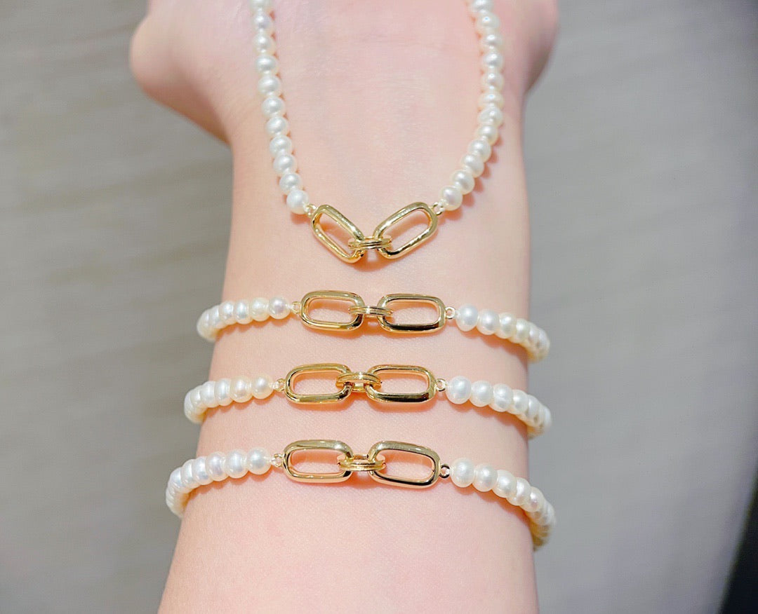 Freshwater Pearl Necklace/ Bracelet with Geometric Square Buckle in 18K Gold