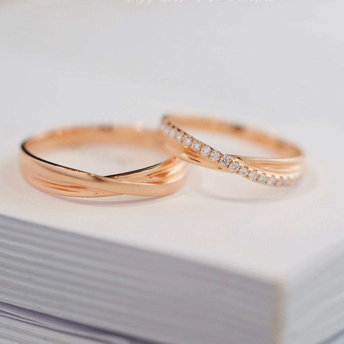 Mini Cross Natural Diamond Couple Rings in 18K Gold