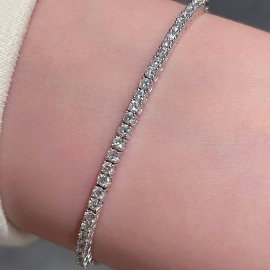 1ct Natural Diamond Bracelet in 18K Gold