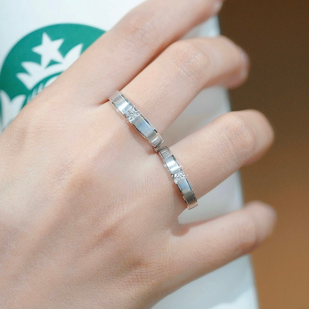 Solitaire Natural Diamond Couple Rings in 18K Gold