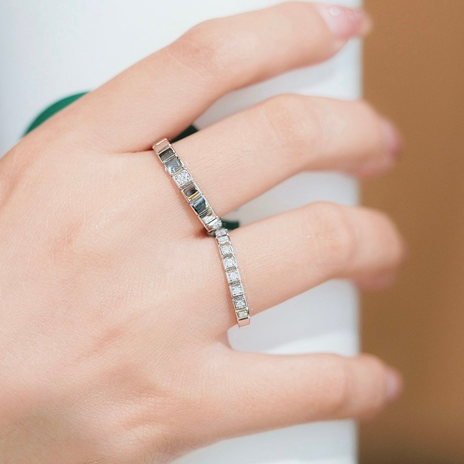 Small Squares Natural Diamond Couple Rings in 18K Gold