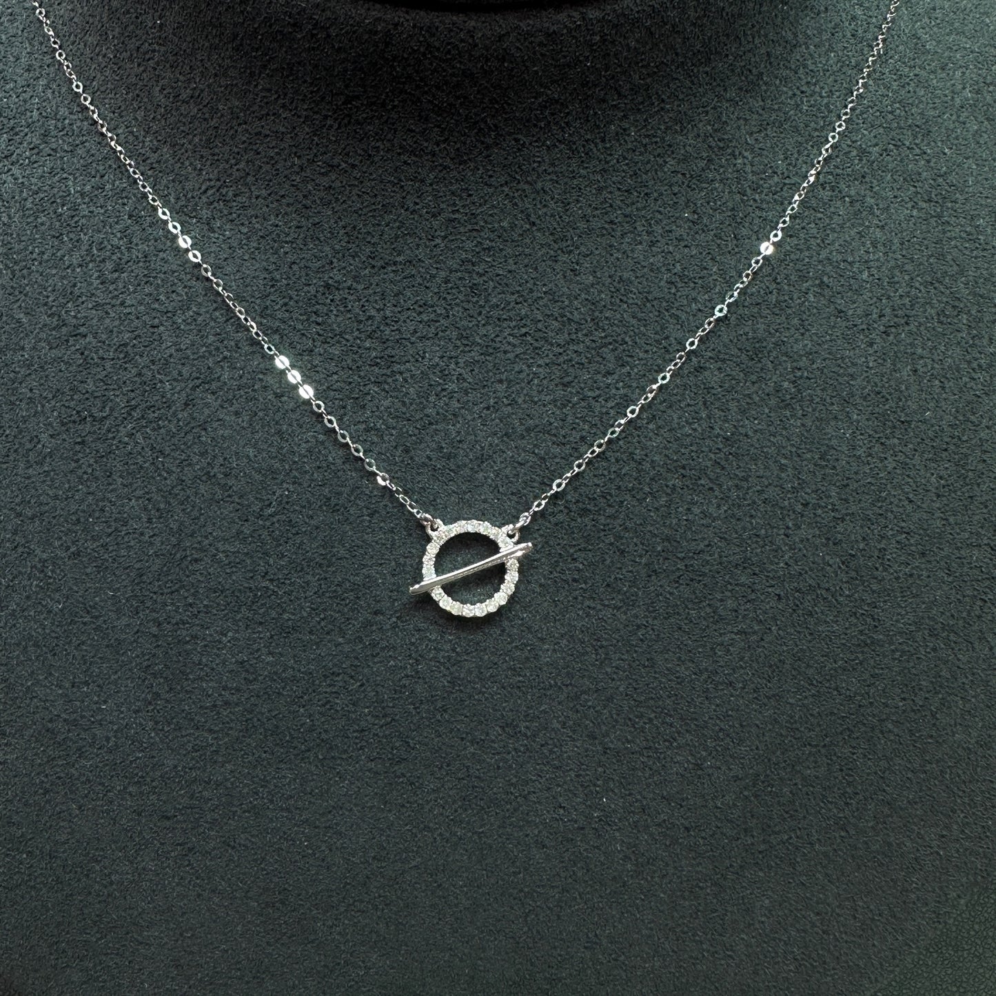 Circle-Shaped Natural Diamond Necklace in 18K Gold
