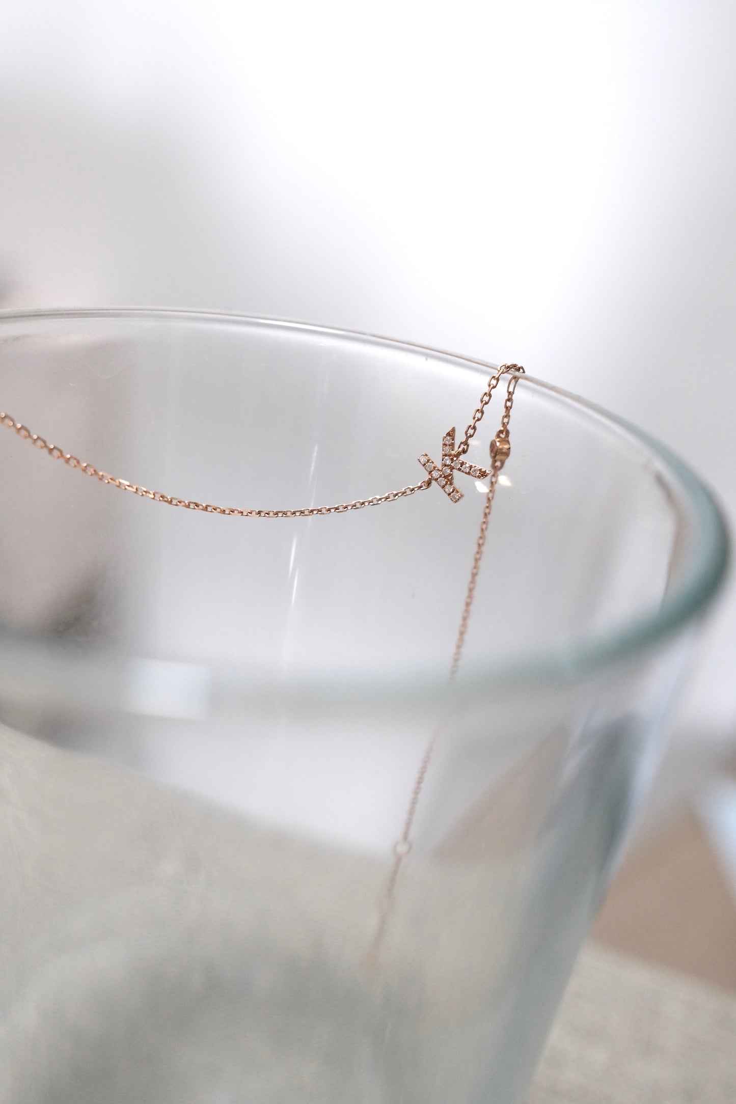 18K Gold English Alphabet Natural Diamond Bracelet