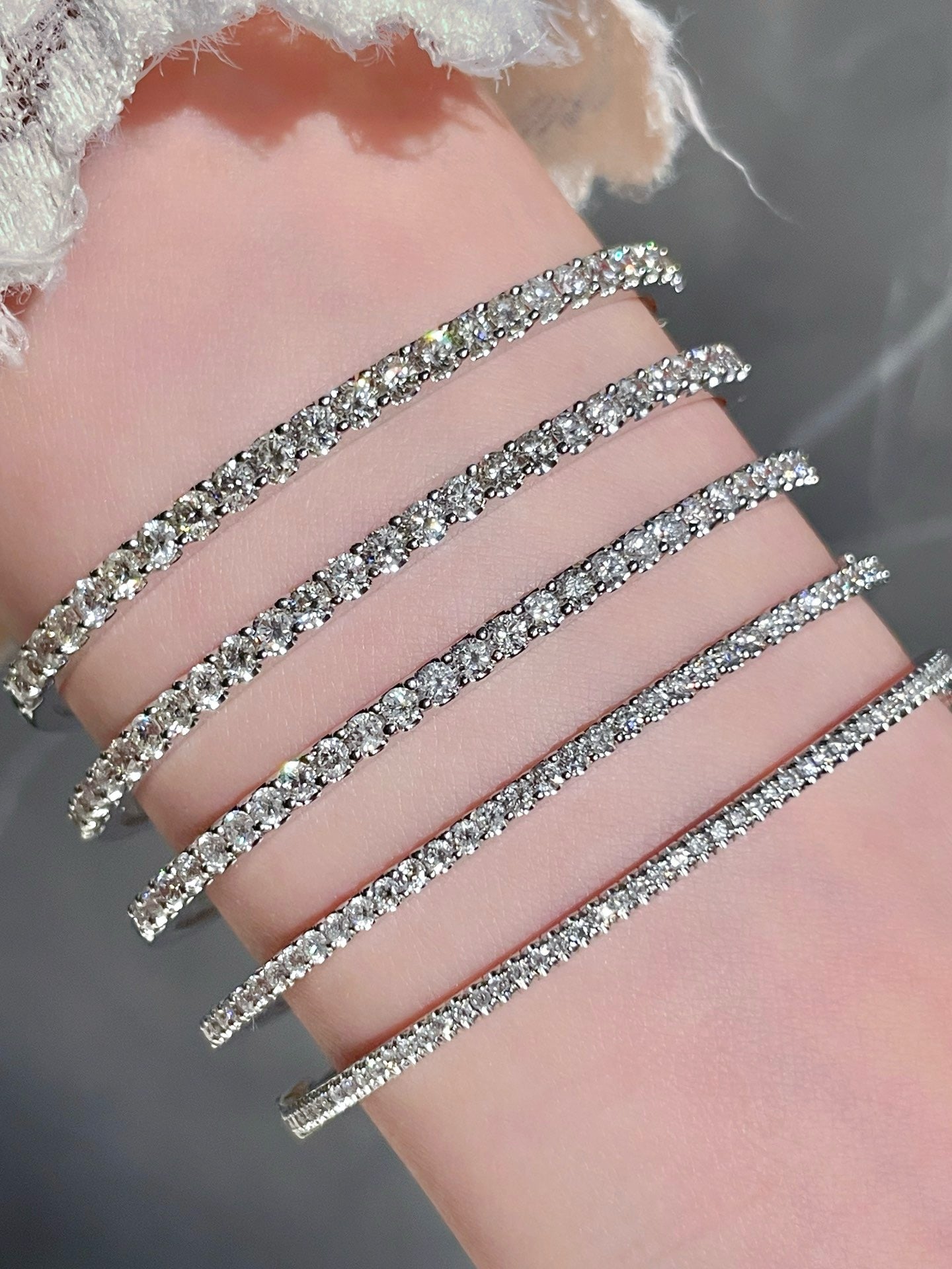 Natural Diamond Bangle in 18K Gold