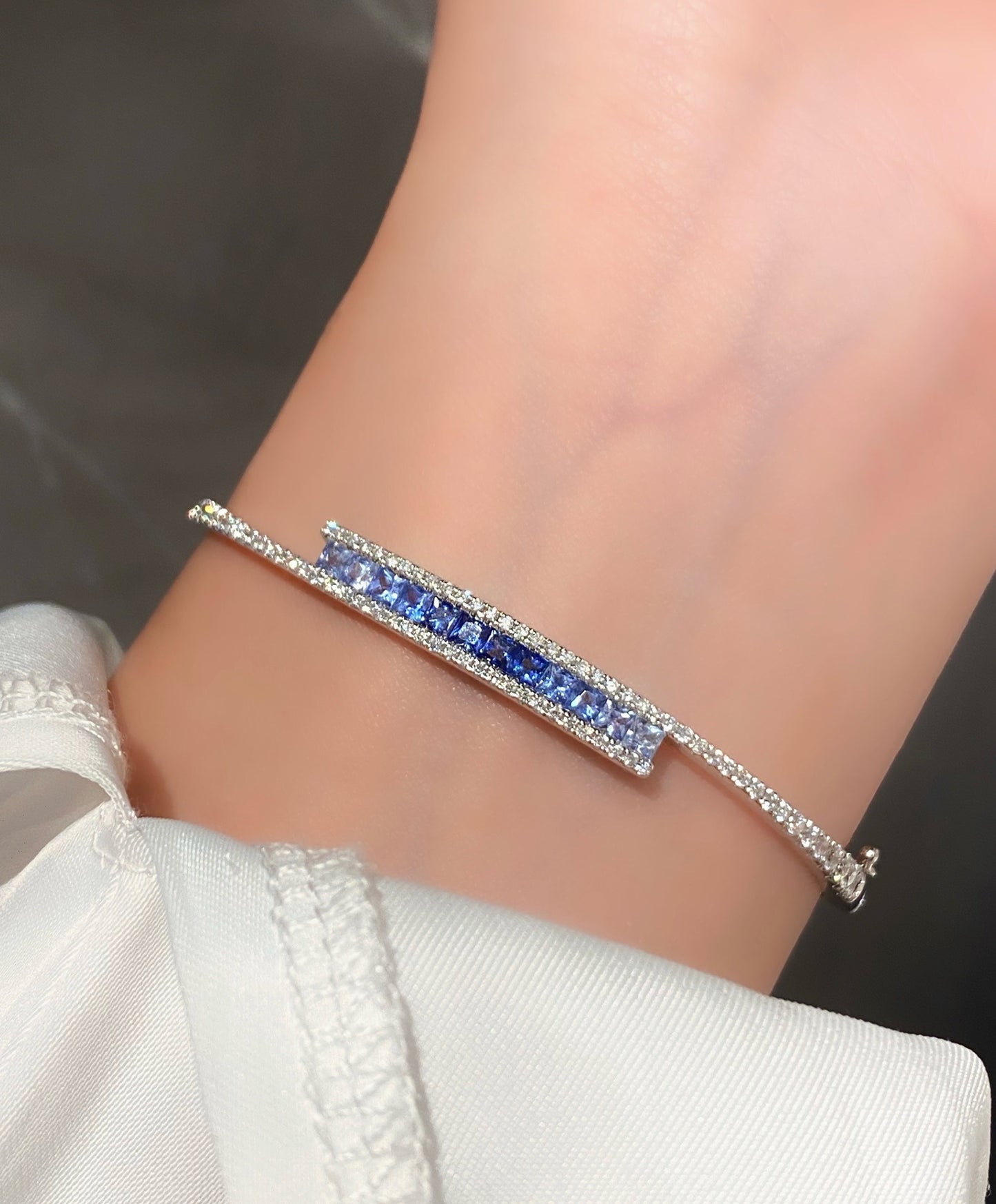 1.65ct Sapphire Bangle with Natural Diamond in 18K White Gold