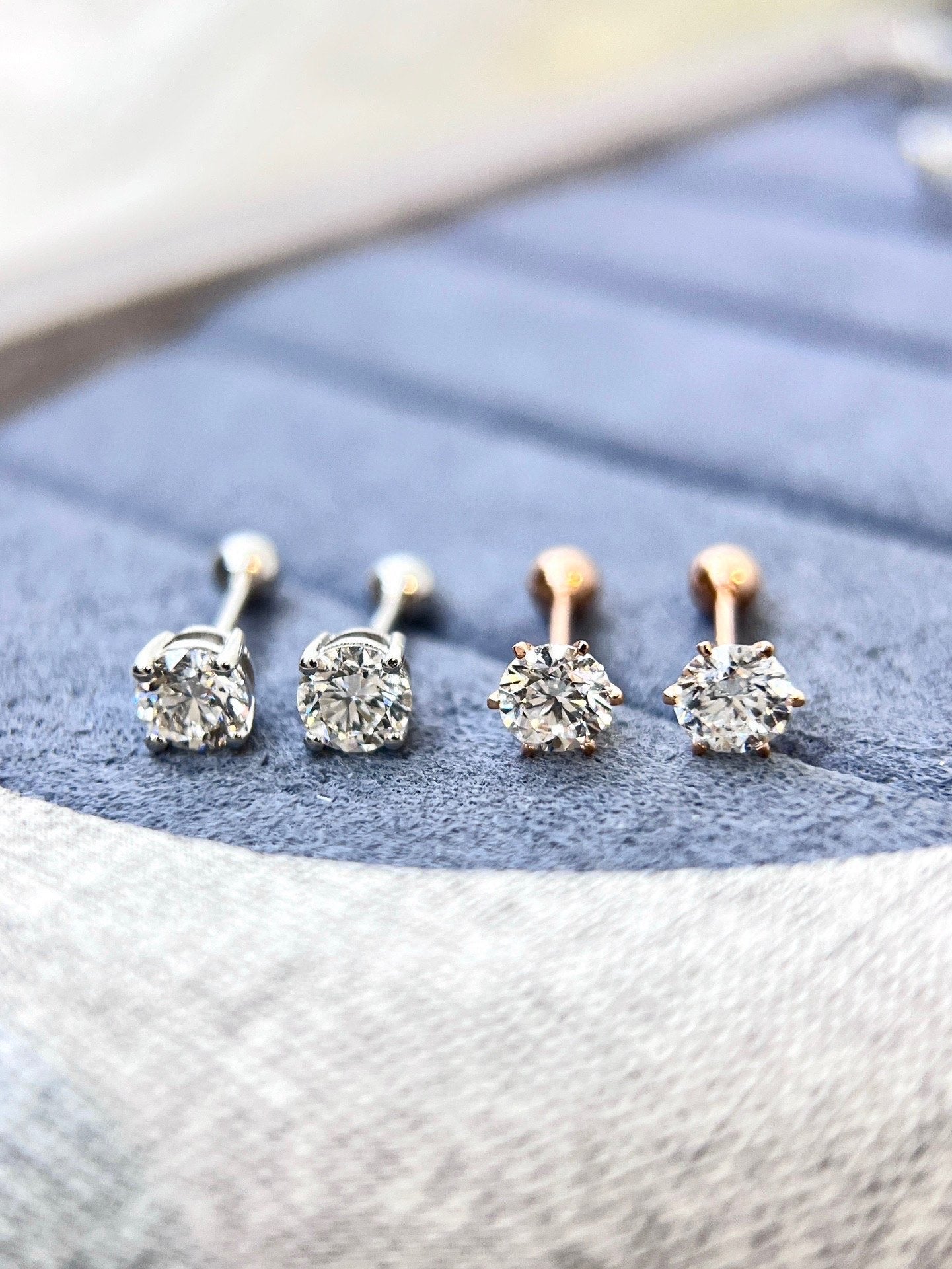 18K Gold Classic Natural Diamond Earrings