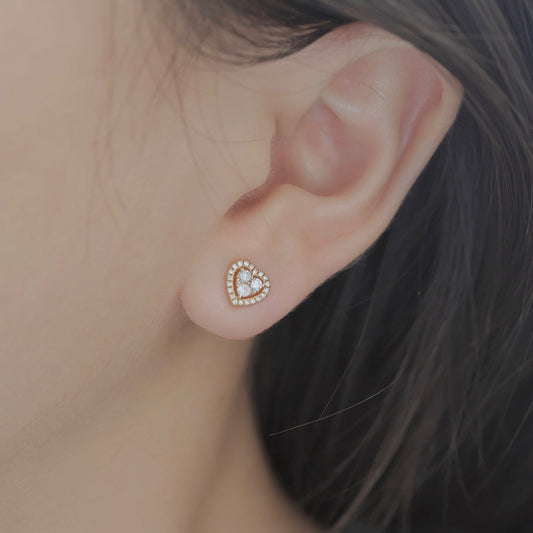 0.32 ct Natural Diamonds Heart shape Earrings in 18K Gold