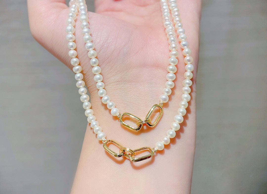 Freshwater Pearl Necklace/ Bracelet with Geometric Square Buckle in 18K Gold