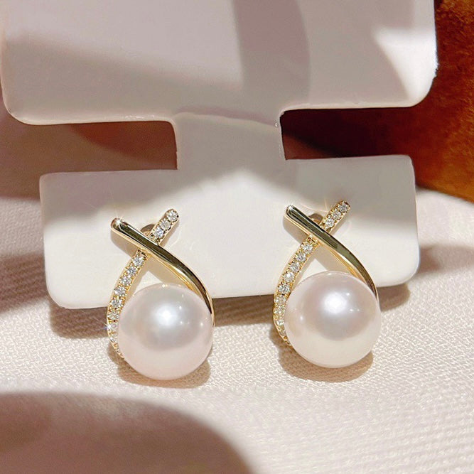 Akoya Seawater Pearl Diamond Earrings in 18K Gold