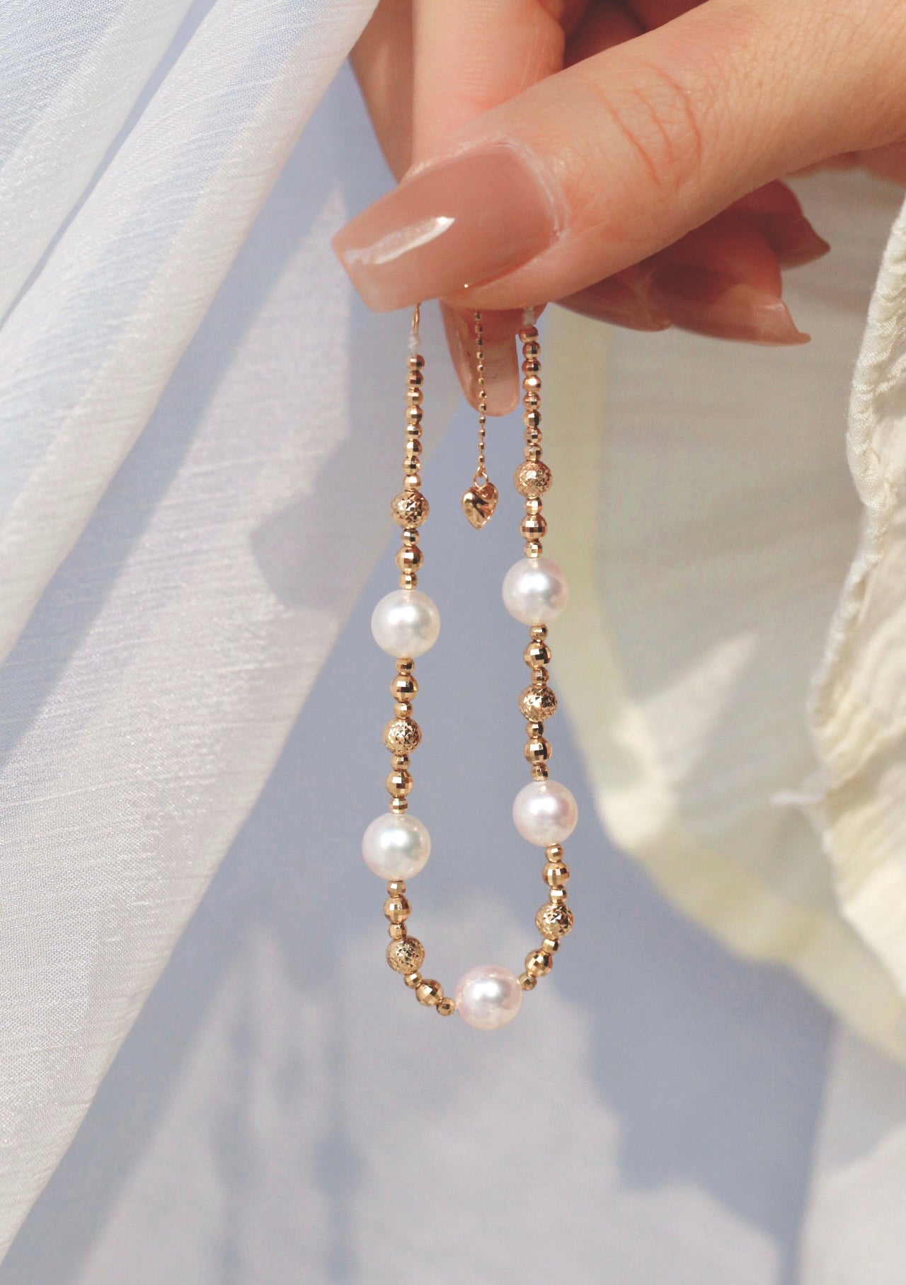 Akoya Golden Ball Seawater pearl Bracelet in 18K Gold