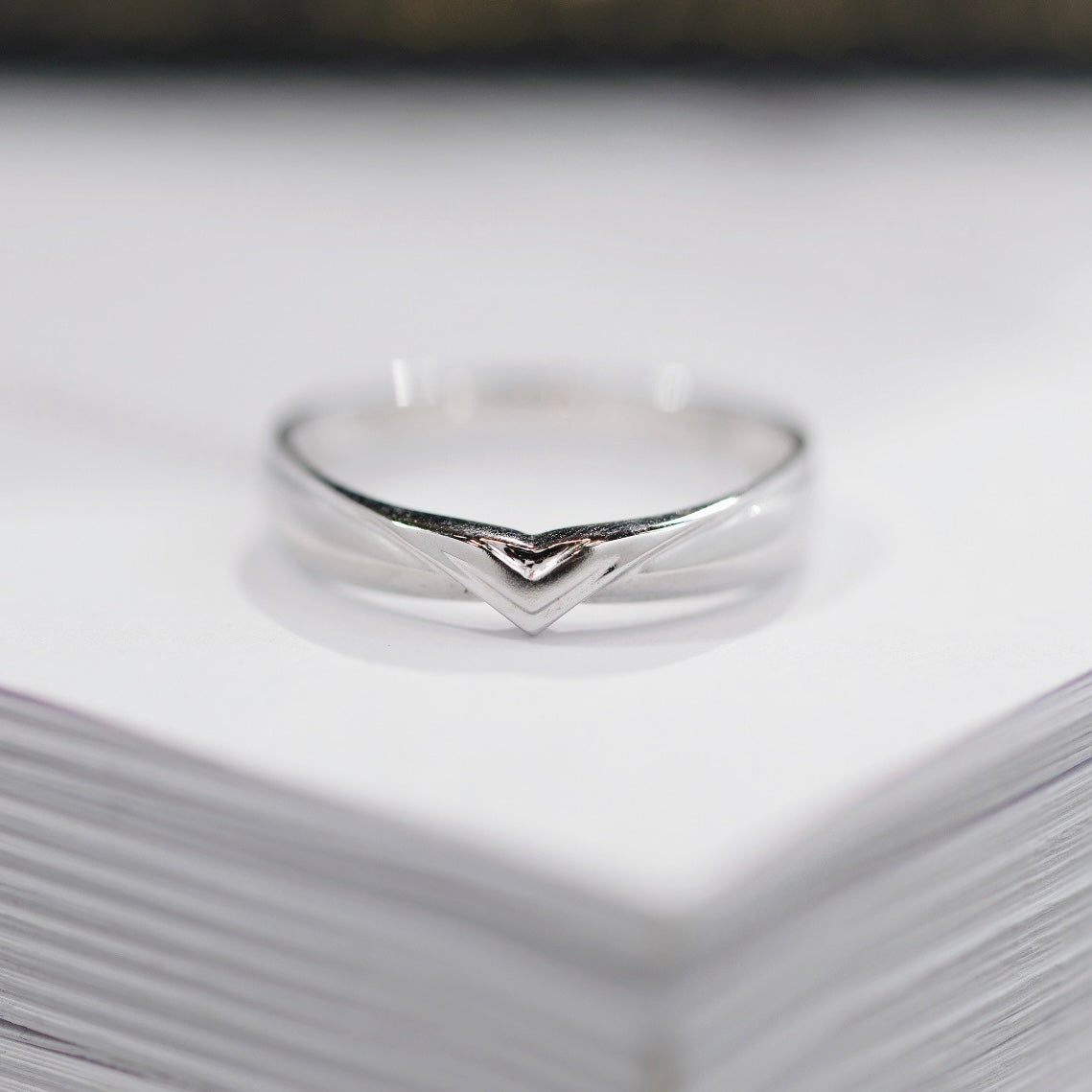 V-Shaped Natural Diamond Couple Rings in 18K White Gold