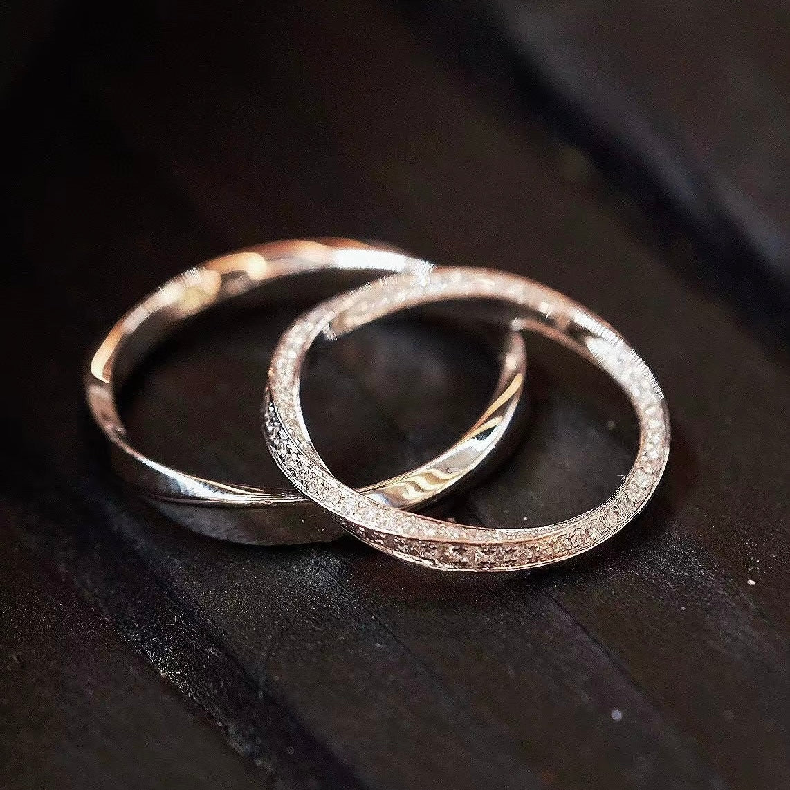 Möbius Natural Diamond Couple Rings in 18K White Gold