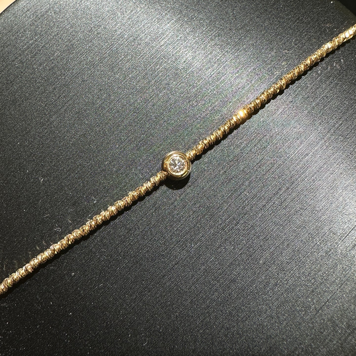 Natural Diamond Bracelet in 18K Yellow Gold