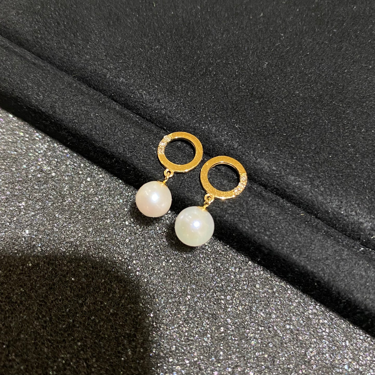 Circle Akoya Seawater Pearl with 0.04ct Natural Diamond Earrings in 18K Yellow Gold